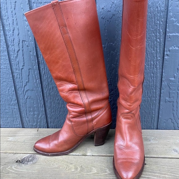 Beautiful pair of Frye boots size 8 - Picture 3 of 7
